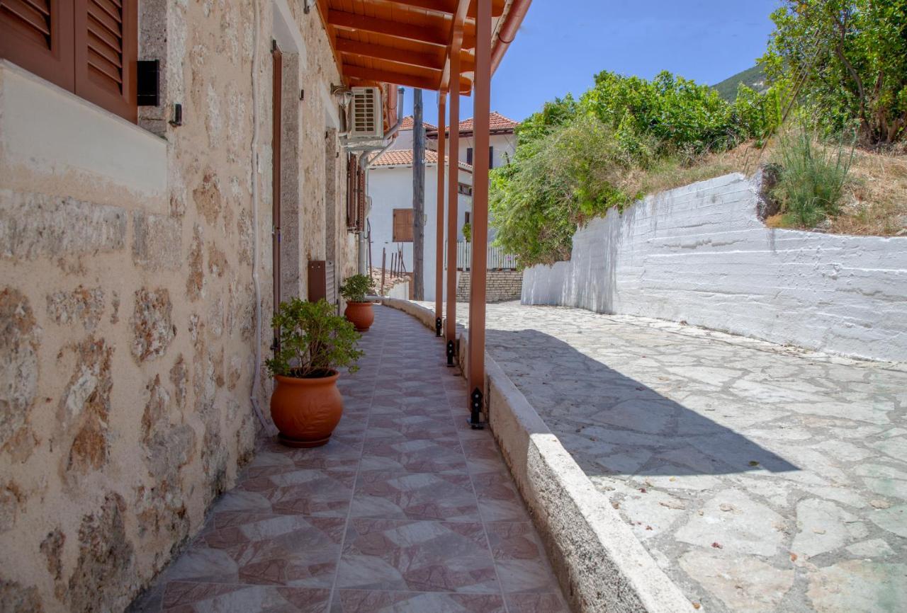 Agios Petros Apartments * Ágios Pétros